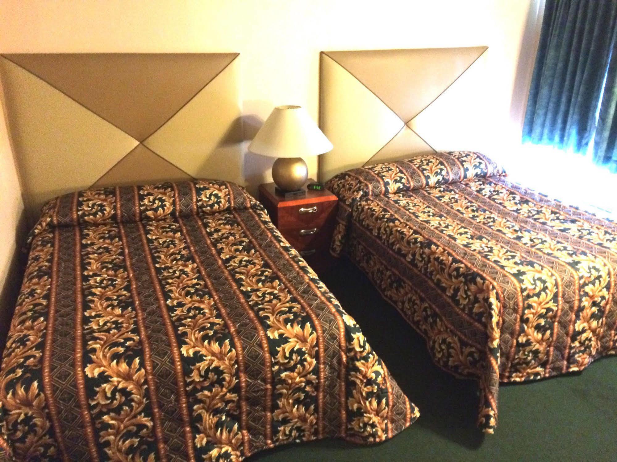 Motel Montreal Lake George Ngoại thất bức ảnh